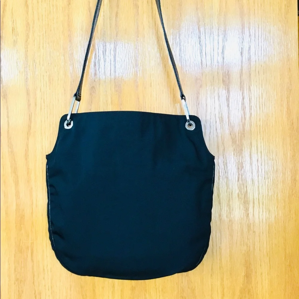 GUCCI shoulder bag/ crossbody 🖤🤍🖤 - Picture 3 of 15